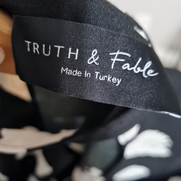 Truth & Fable Womens Keyhole Black/White Maxi Dress Sz S Side Slit Evening - Picture 15 of 16